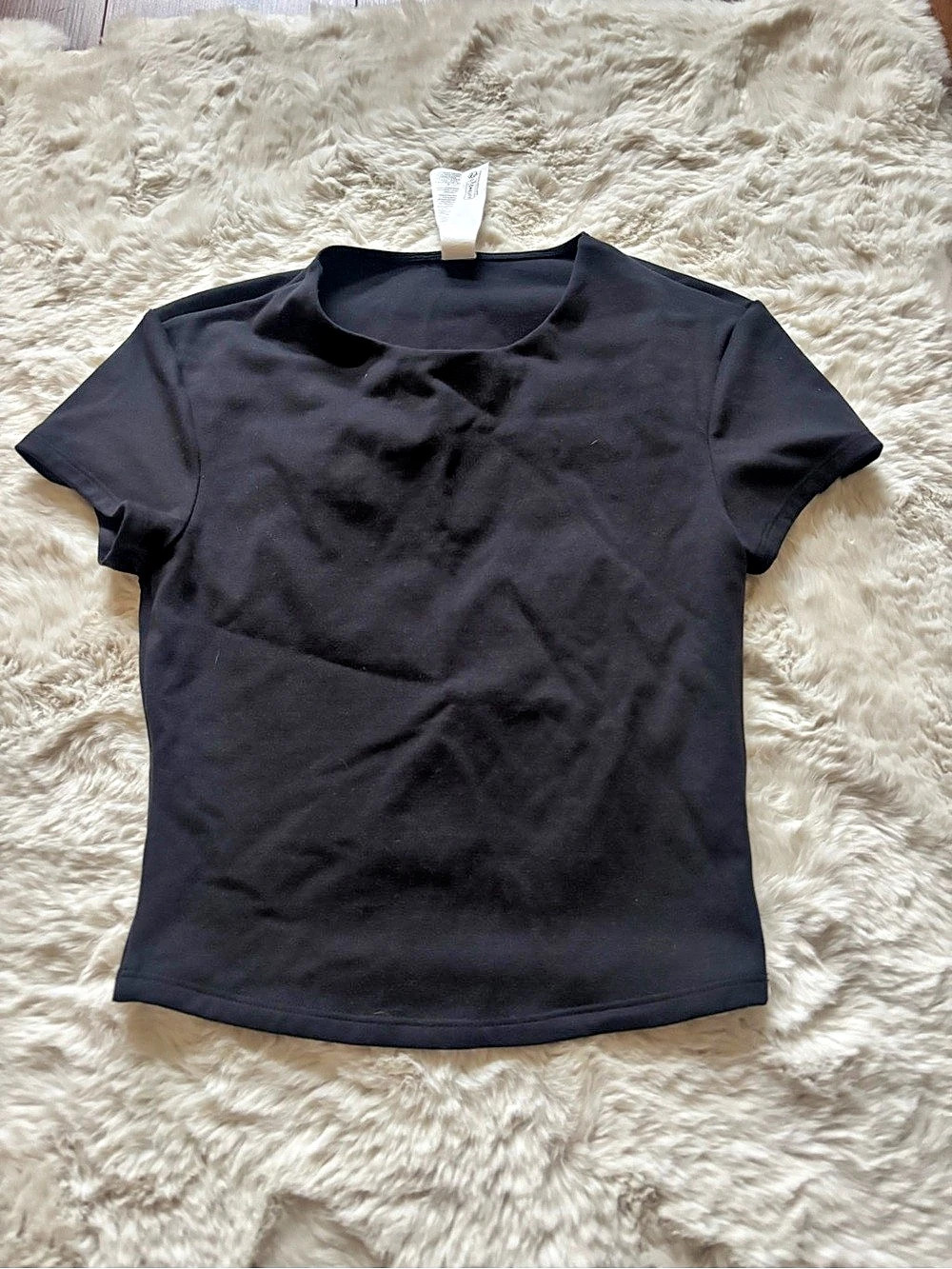 alo Airlift Precision Short Sleeve Top Short Sleeve Top in Black Size S/P
